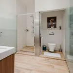 Prestige Danube By Marriott & Fashion Street Appartement *