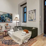 Prestige Danube By Marriott & Fashion Street Appartement *