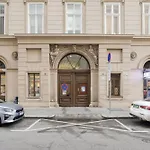 Prestige Danube By Marriott & Fashion Street Appartement *